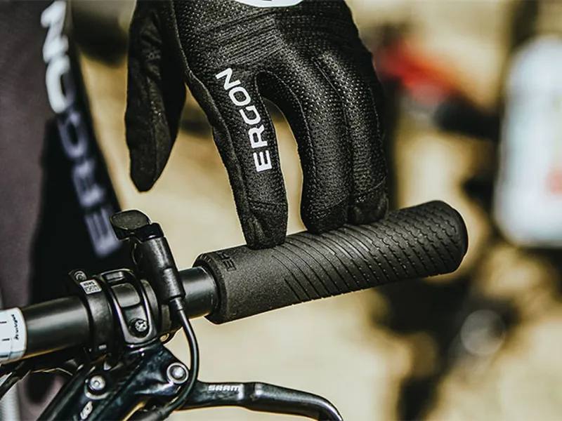 Ergon GXR Grips in Black-9